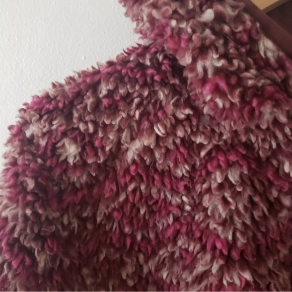 Patagonia - Fleece Retro X Deep Pile Southwest Sherpa Hooded Jacket Purple/Red - Picture 3 of 9